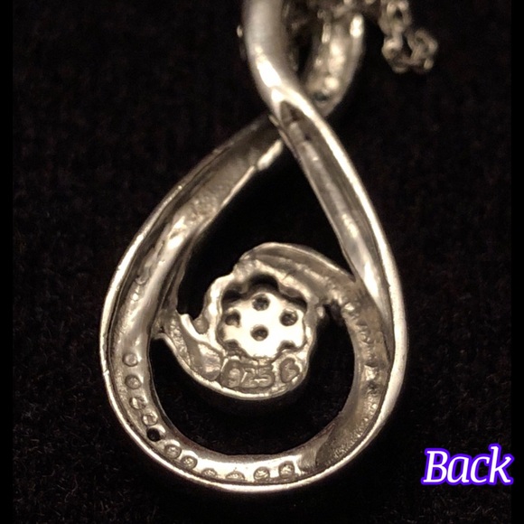 Sterling silver diamond pendent - Picture 6 of 17